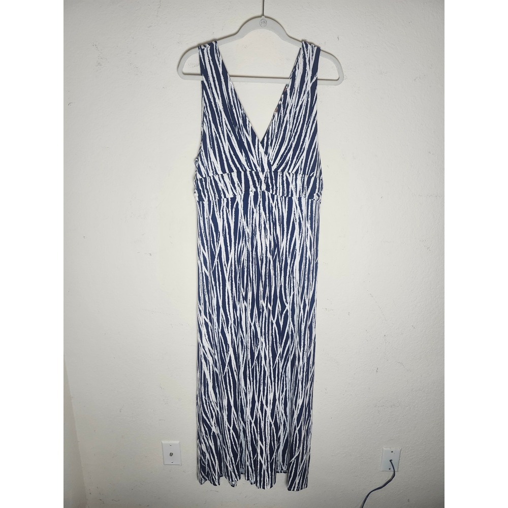 Soft Surroundings Maxi Dress M Blue White Abstract Stripe V-Neck Sleeveless